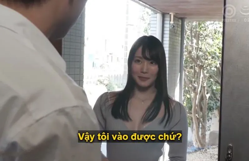 Người đàn ông giàu có bị cô em gái hàng xóm xinh đẹp, mới cưới chồng dọn về gần đây, chủ động rủ rê quan hệ tình dục.